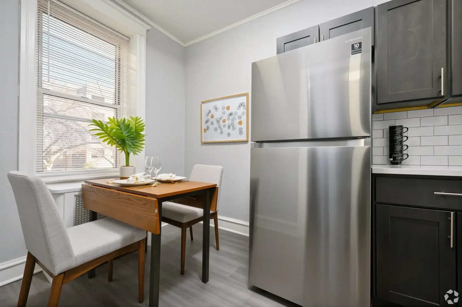 grand court apartments upper derby dining